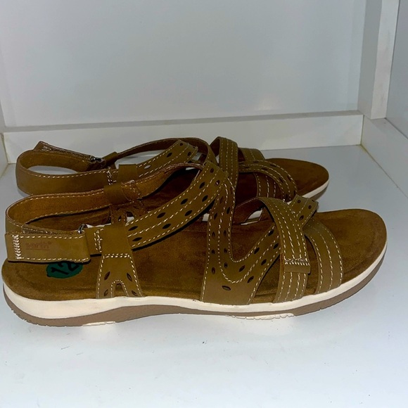 Earth Origins Shoes - Earth origins tan sandals size 12 like new